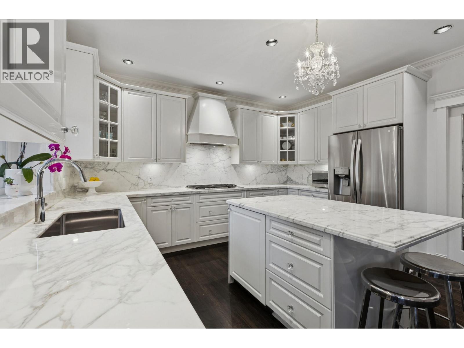 4081 Woodbury Avenue, North Vancouver, British Columbia  V7N 3N4 - Photo 8 - R3092533