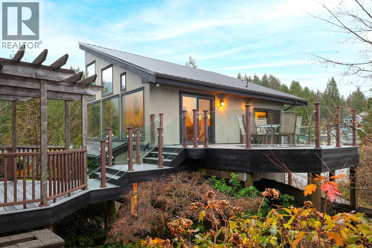 1605 Lockehaven Road, North Vancouver, British Columbia  V7G 2H3 - Photo 35 - R3092540