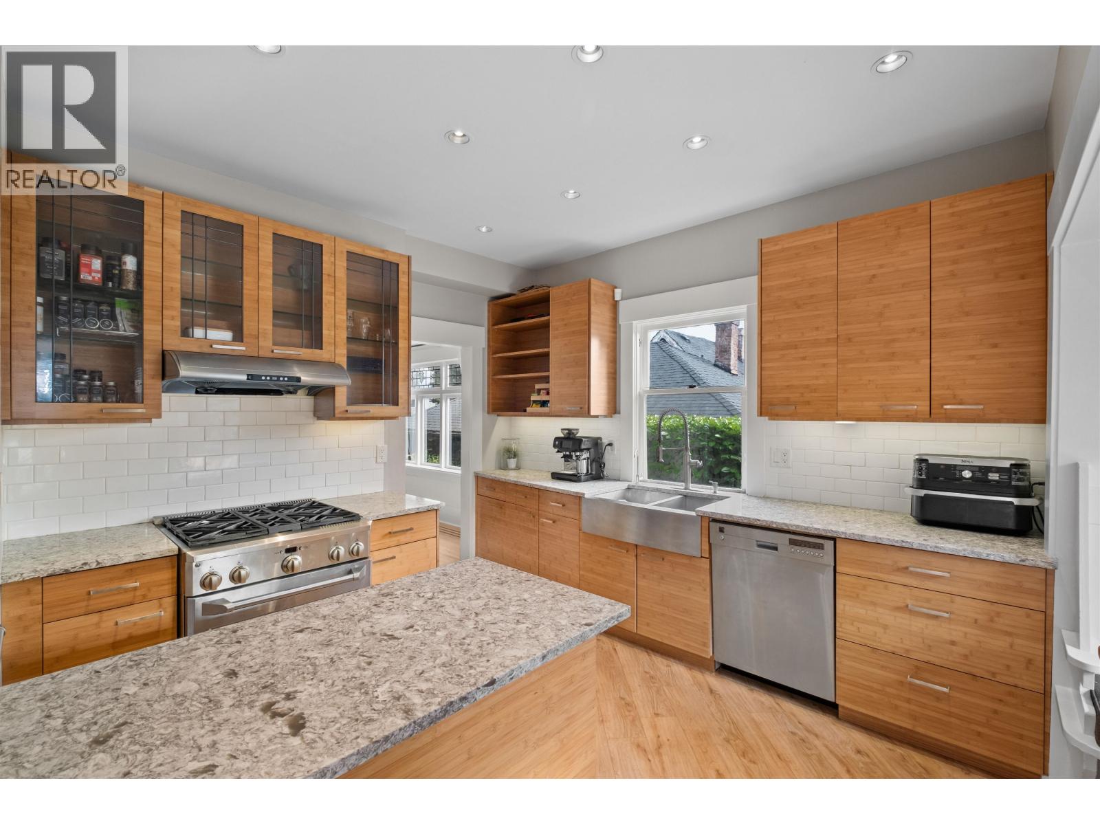 3044 Point Grey Road, Vancouver, British Columbia  V6K 1B1 - Photo 11 - R3092542