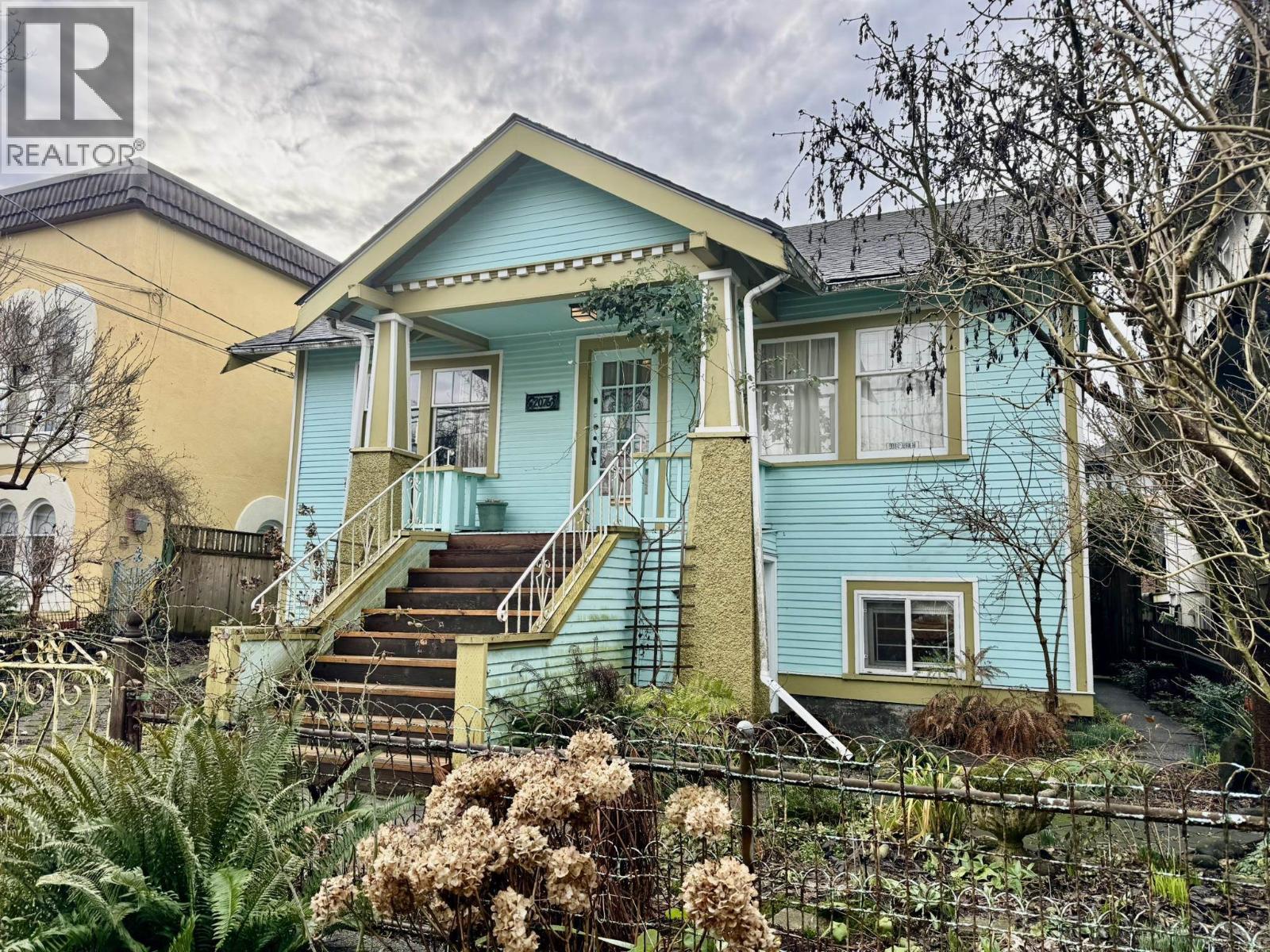 2076 TURNER STREET, Vancouver