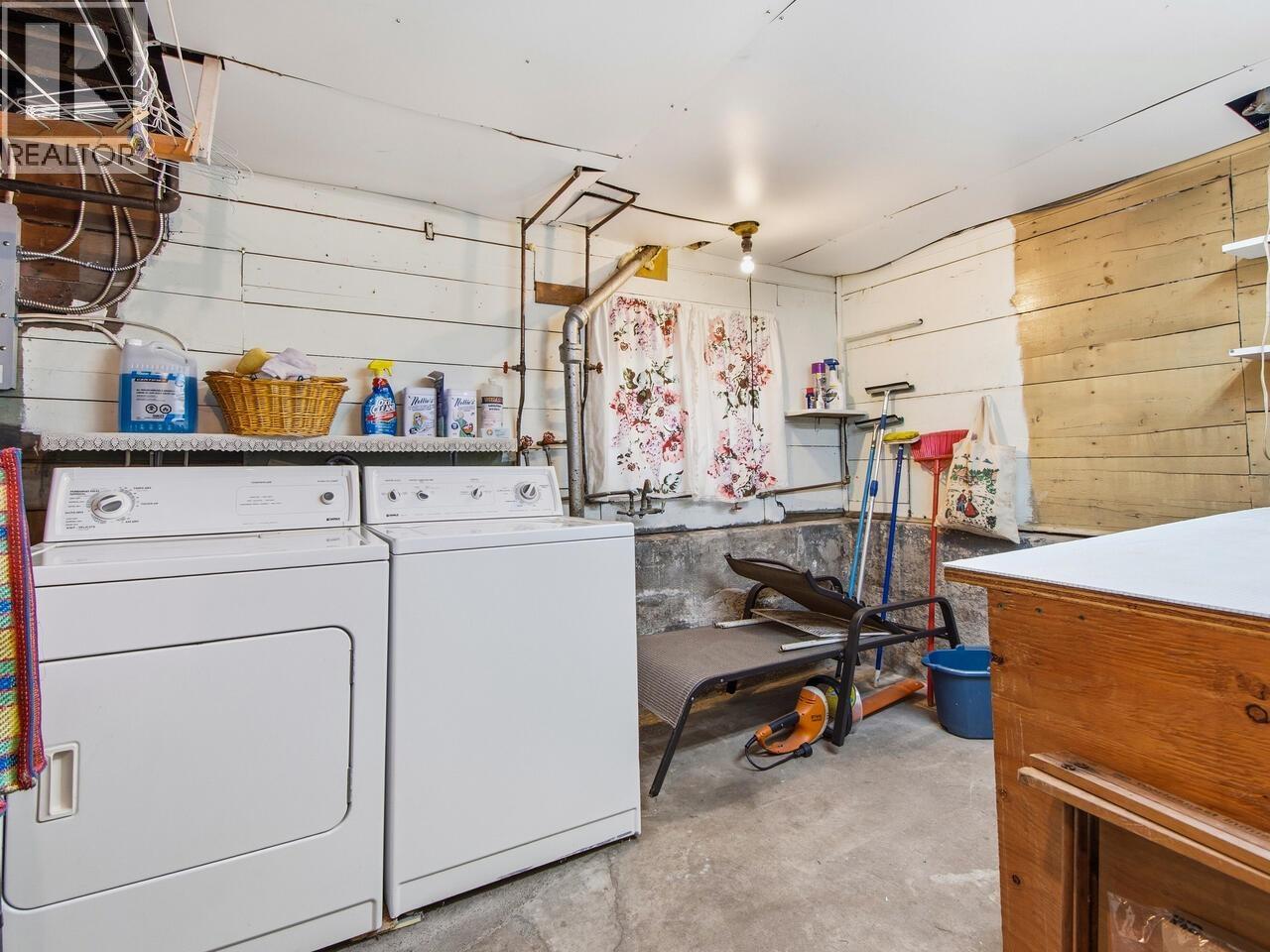 Listing Picture 16 of 23 : 2076 TURNER STREET, Vancouver / 溫哥華 - 魯藝地產 Yvonne Lu Group - MLS Medallion Club Member