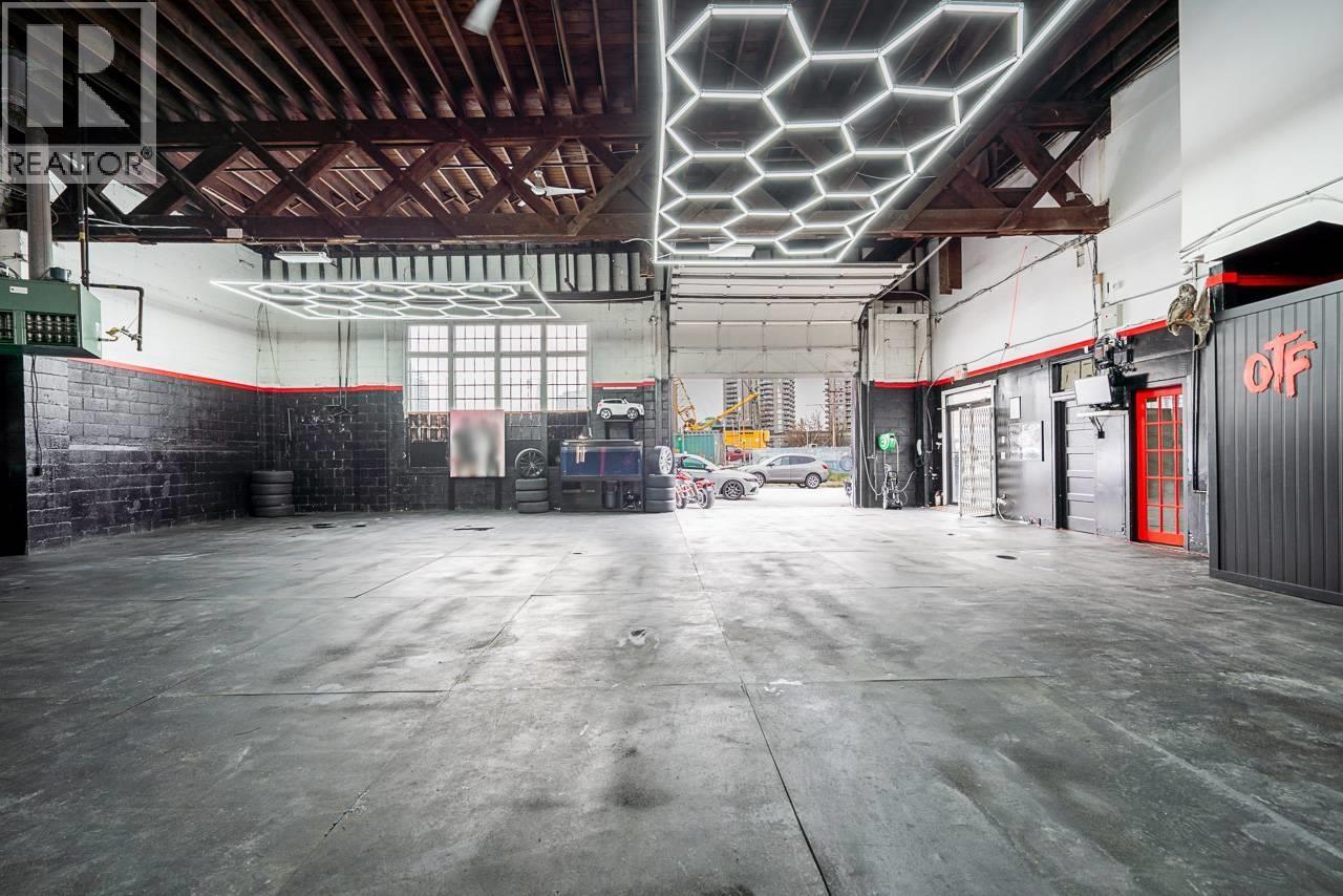 1037 Auckland Street, New Westminster, British Columbia  V3M 4C7 - Photo 7 - C8076438