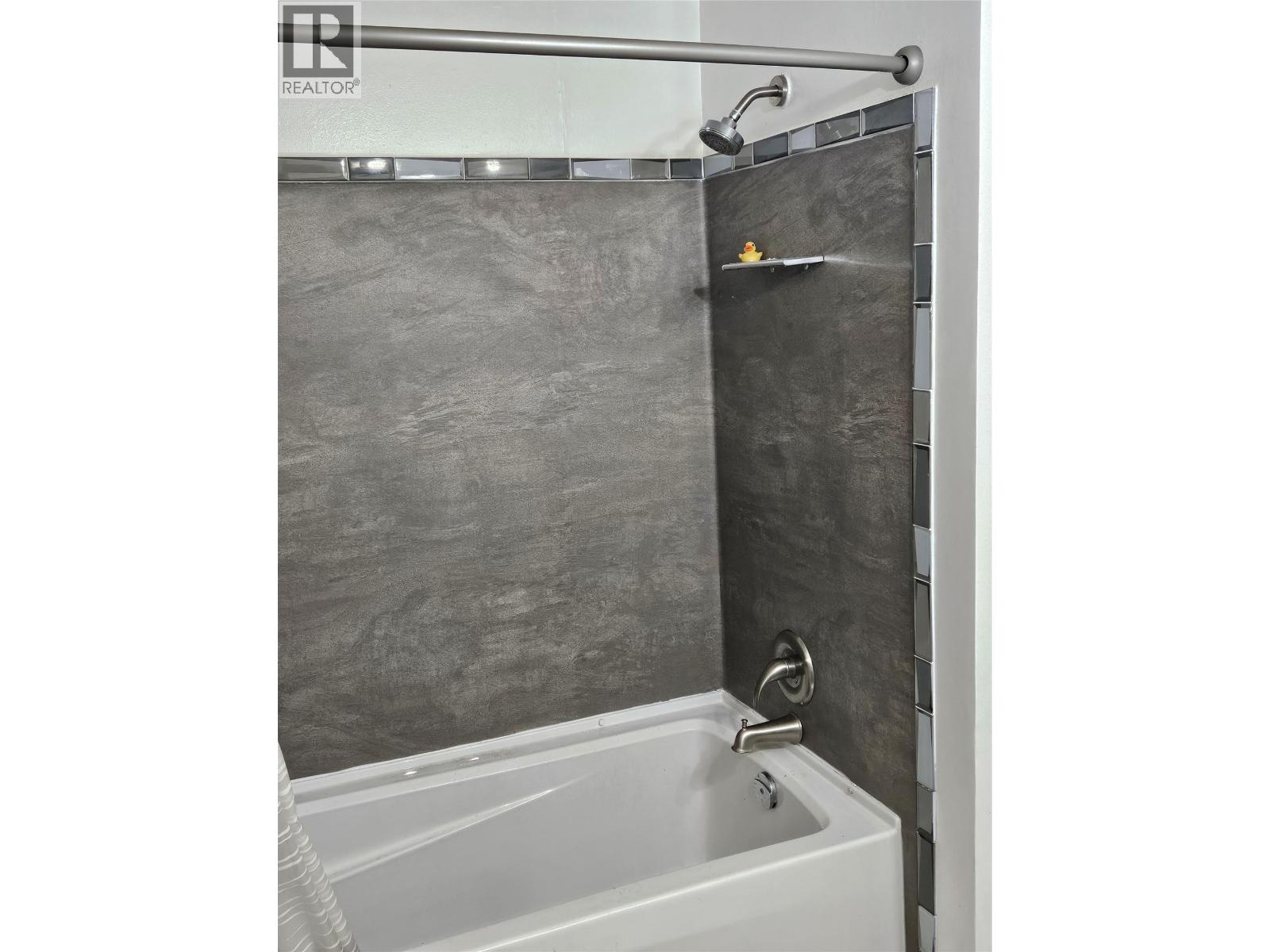 3999 Skaha Lake Road Unit# 27 Penticton Photo 6