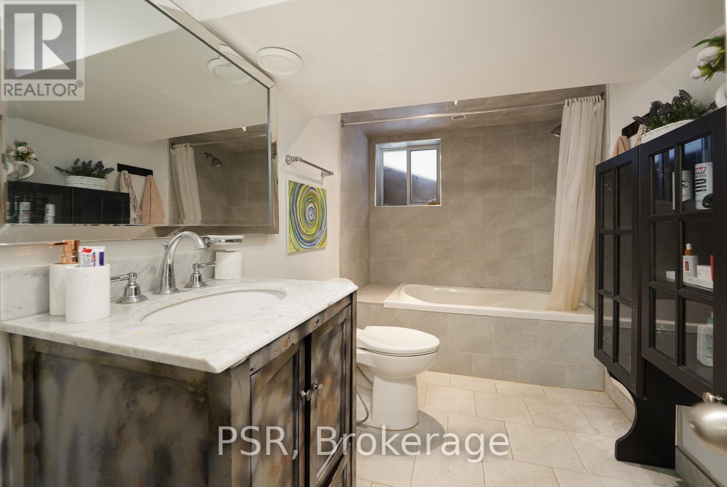 Bsmt - 2b Roycrest Avenue, Toronto, Ontario  M2N 1R2 - Photo 12 - C12813044