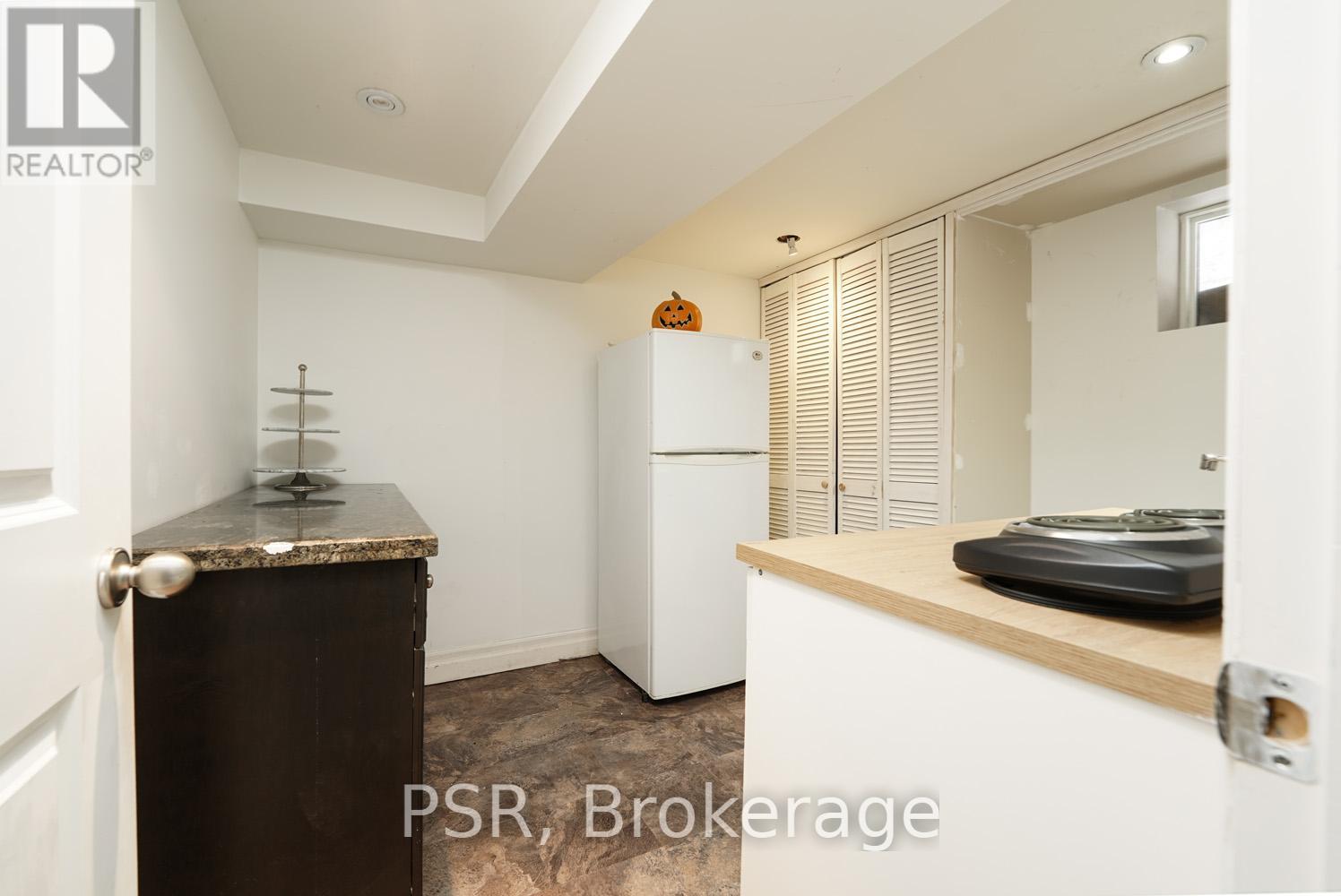 Bsmt - 2b Roycrest Avenue, Toronto, Ontario  M2N 1R2 - Photo 7 - C12813044