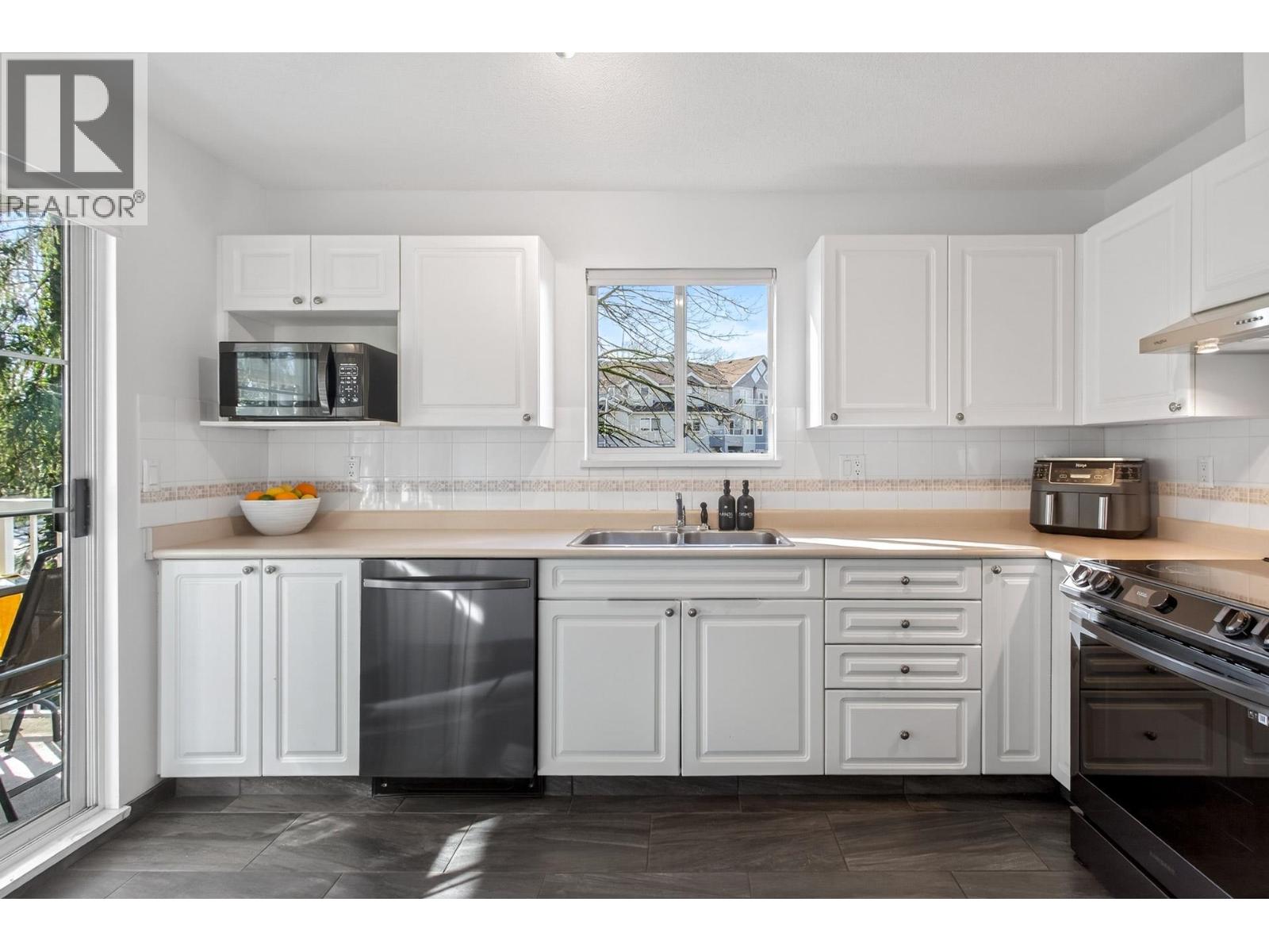 218 2678 Dixon Street, Port Coquitlam, British Columbia  V3C 6L7 - Photo 12 - R3091850