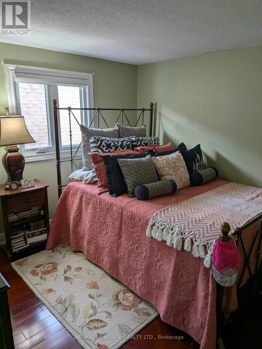 59 Hewitt Crescent, Ajax (South East), Ontario  L1S 7A6 - Photo 12 - E12813054