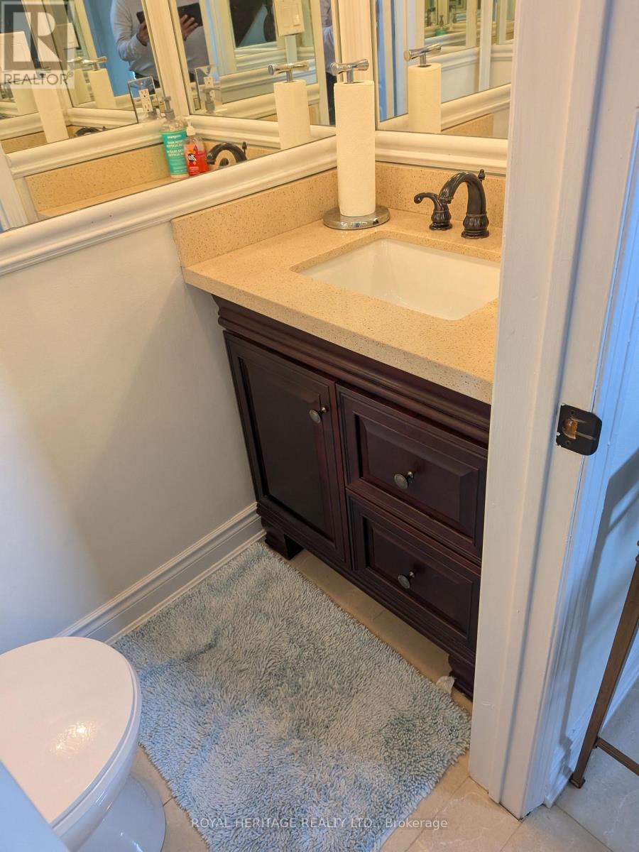 59 Hewitt Crescent, Ajax (South East), Ontario  L1S 7A6 - Photo 13 - E12813054