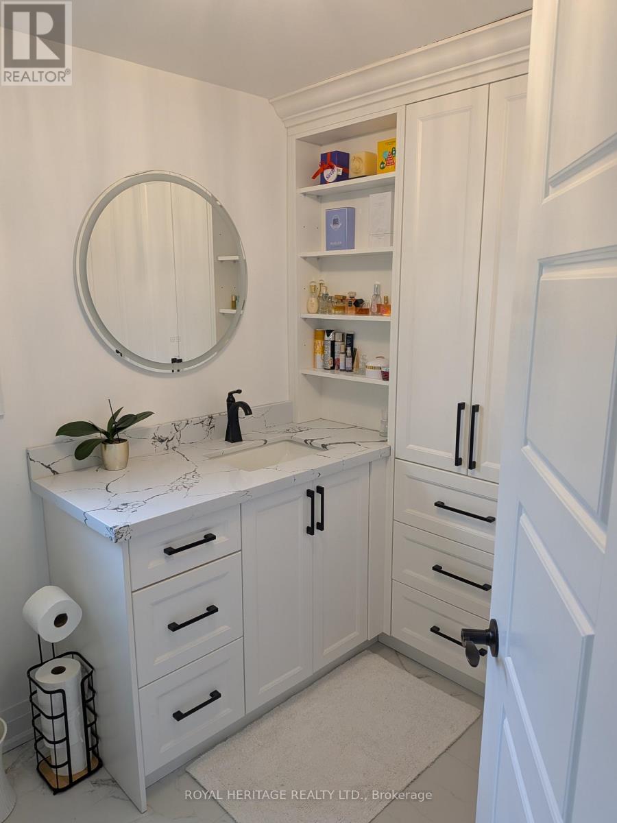 59 Hewitt Crescent, Ajax (South East), Ontario  L1S 7A6 - Photo 8 - E12813054