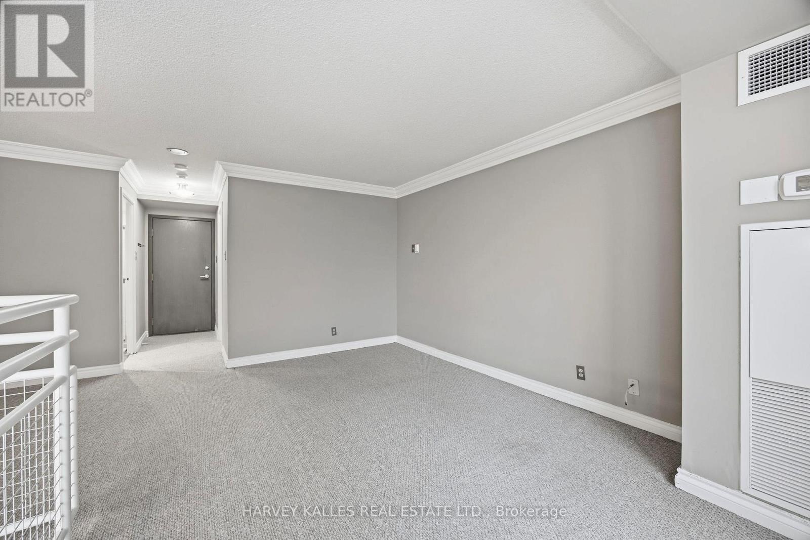 1805 - 10 Yonge Street, Toronto, Ontario  M5E 1R4 - Photo 9 - C12812818