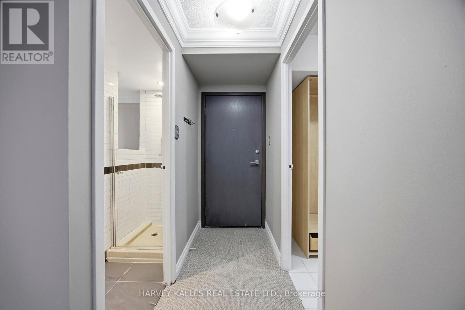 1805 - 10 Yonge Street, Toronto, Ontario  M5E 1R4 - Photo 6 - C12812818