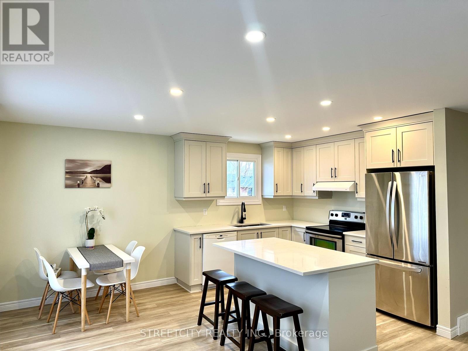 1578 Councillors Street, St. Clair, Ontario  N0N 1H0 - Photo 2 - X12675688