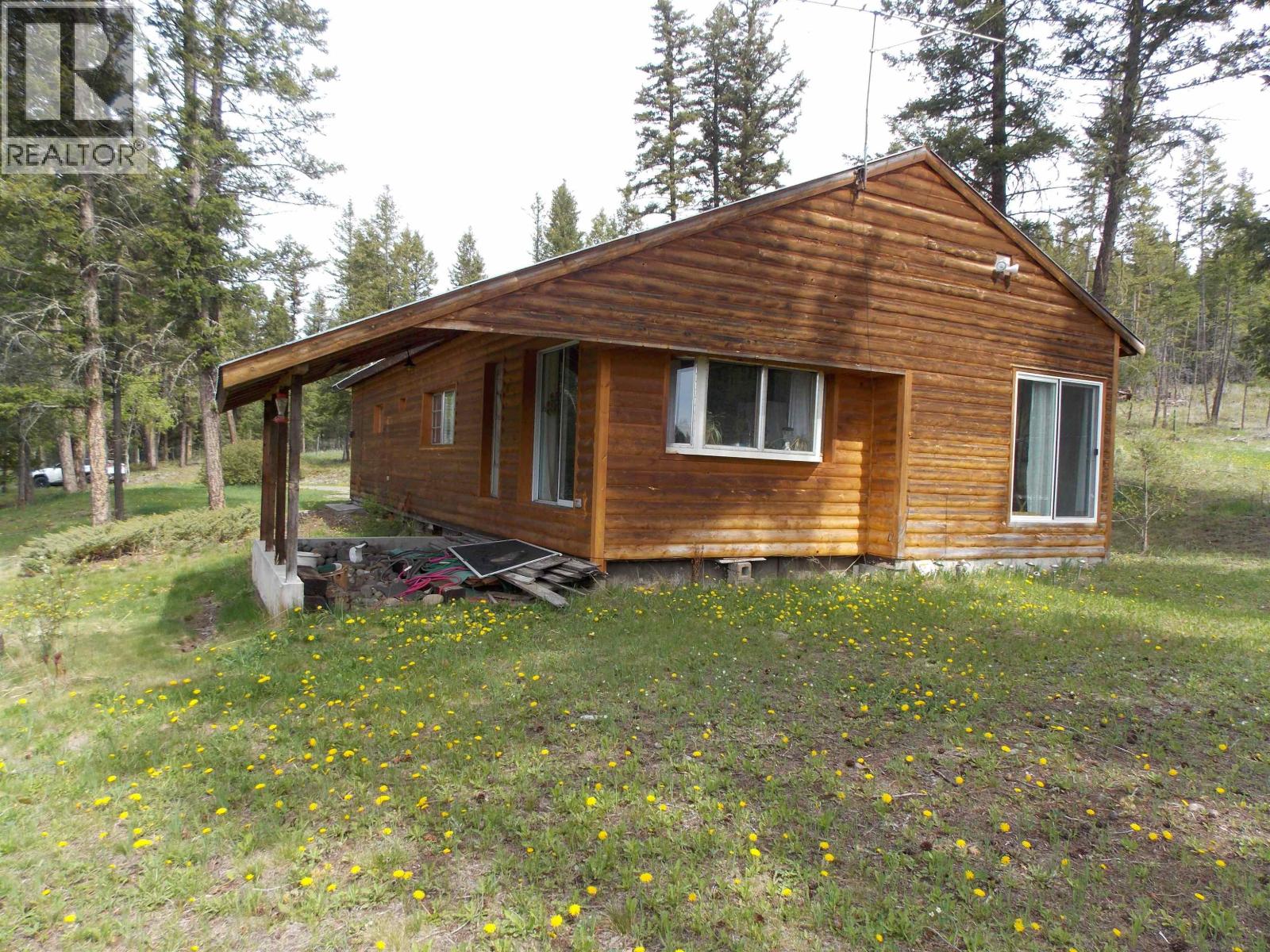 2337 Chimney Lake Road, Williams Lake, British Columbia  V2G 4W2 - Photo 2 - R3092493