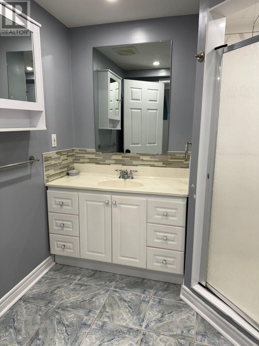 23 Buick Boulevard, Brampton (Fletcher's Meadow), Ontario  L7A 3B9 - Photo 8 - W12812978