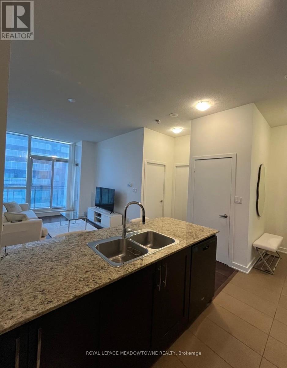 501 - 4070 Confederation Parkway, Mississauga, Ontario  L5B 0E9 - Photo 8 - W12812990