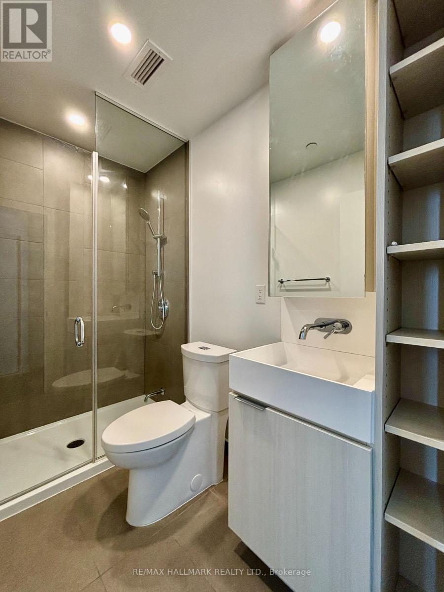 402 - 370 Martha Street, Burlington, Ontario L7R 0G9 - Photo 7 - W12813034