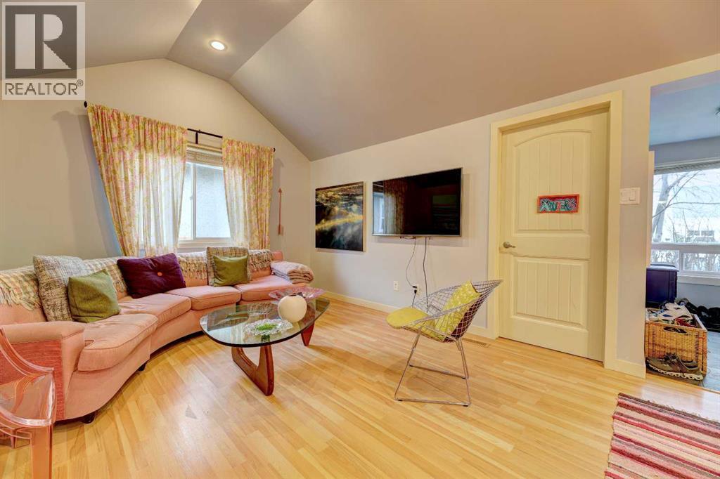 2526 16 Street Se, Calgary, Alberta  T2G 3R3 - Photo 7 - A2284488