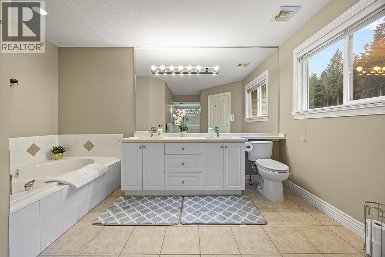 3376 Plateau Boulevard, Coquitlam, British Columbia  V3E 3R3 - Photo 22 - R3092545