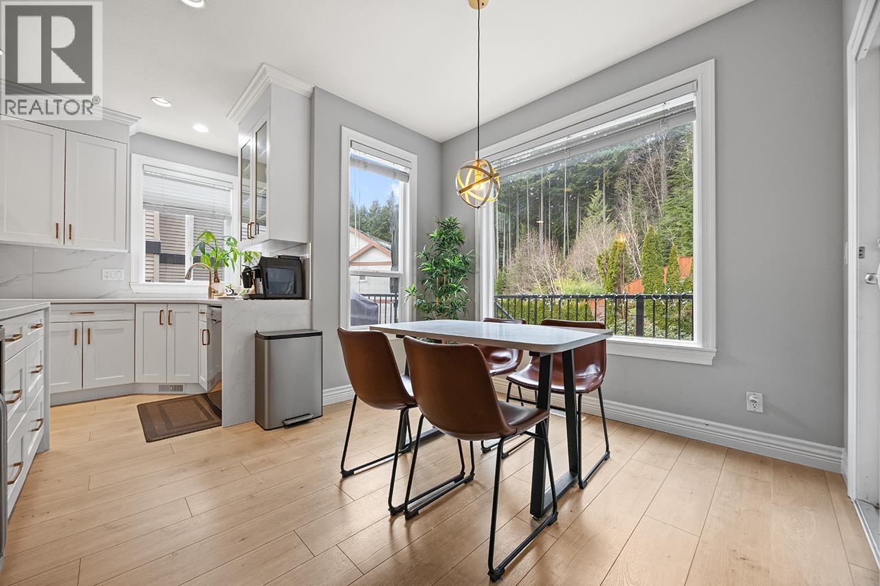 3376 Plateau Boulevard, Coquitlam, British Columbia  V3E 3R3 - Photo 16 - R3092545