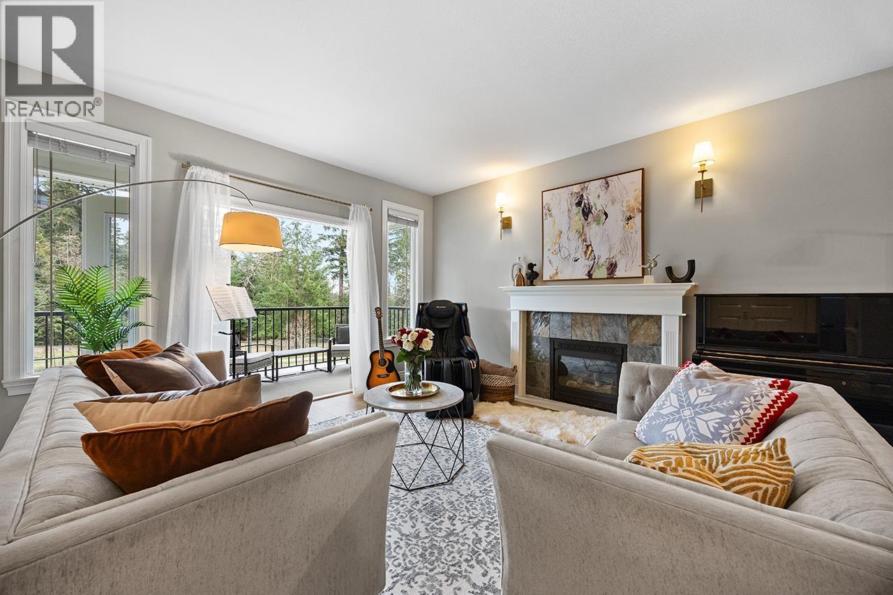 3376 Plateau Boulevard, Coquitlam, British Columbia  V3E 3R3 - Photo 3 - R3092545