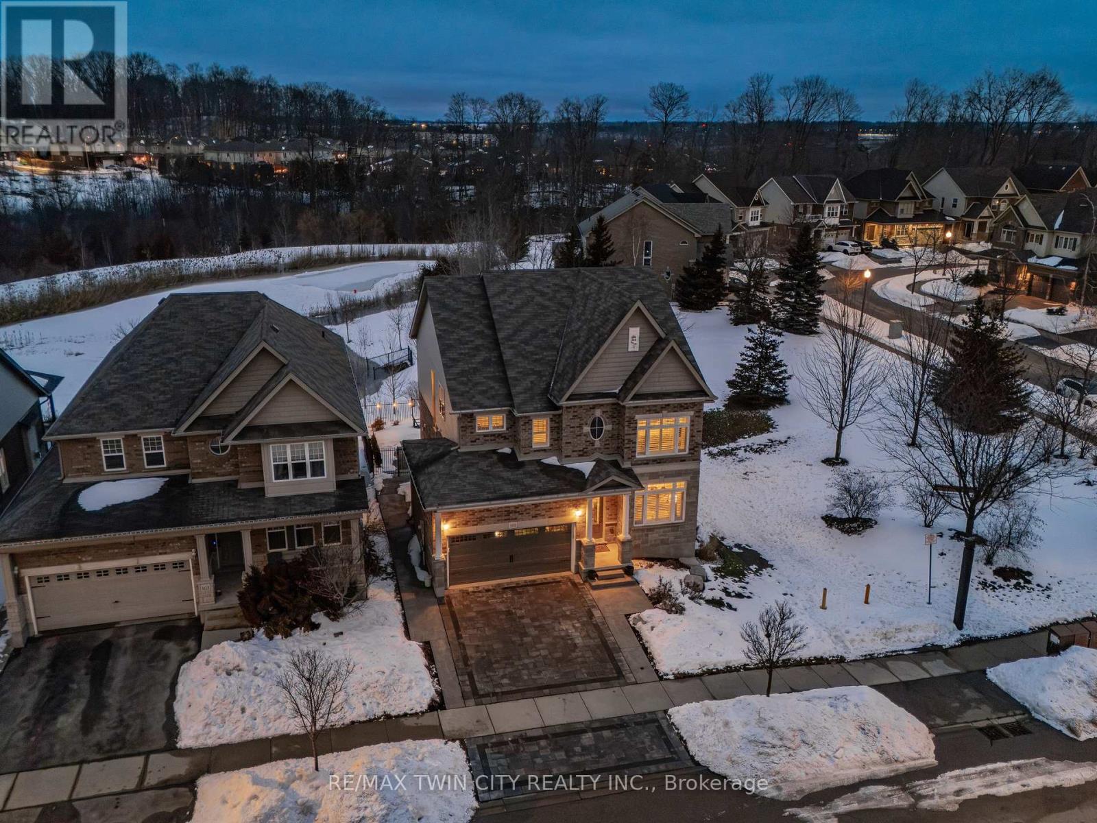 107 Janine Street, Kitchener, Ontario  N2A 4M1 - Photo 2 - X12812982