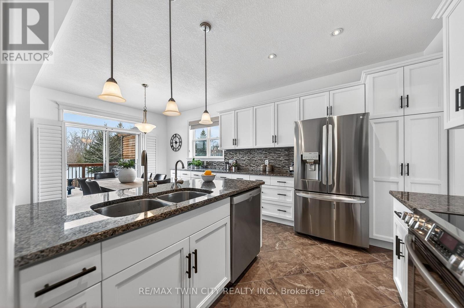 107 Janine Street, Kitchener, Ontario  N2A 4M1 - Photo 23 - X12812982