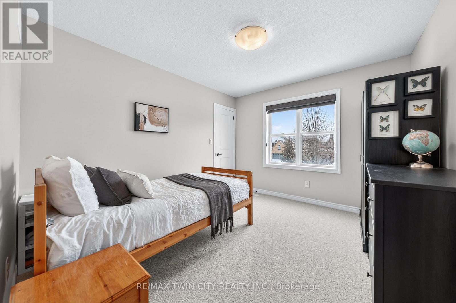 107 Janine Street, Kitchener, Ontario  N2A 4M1 - Photo 37 - X12812982