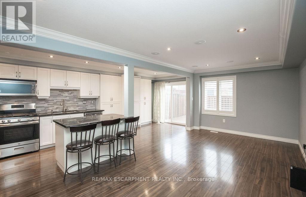 85 Chamomile Drive, Hamilton, Ontario  L8W 0C1 - Photo 10 - X12813060