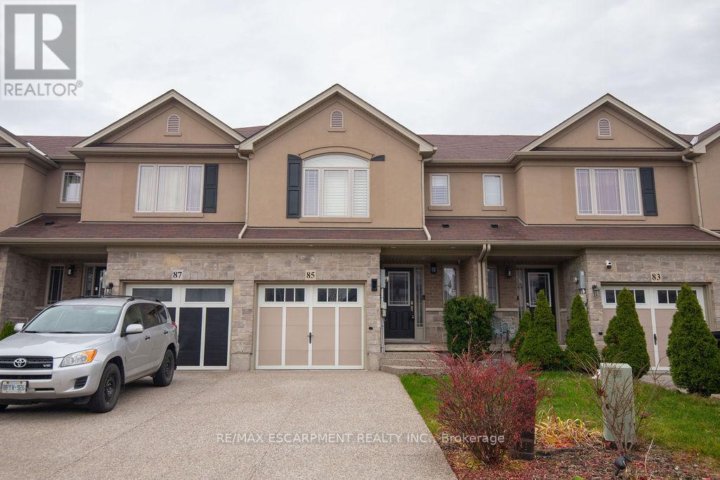 85 Chamomile Drive, Hamilton, Ontario  L8W 0C1 - Photo 2 - X12813060