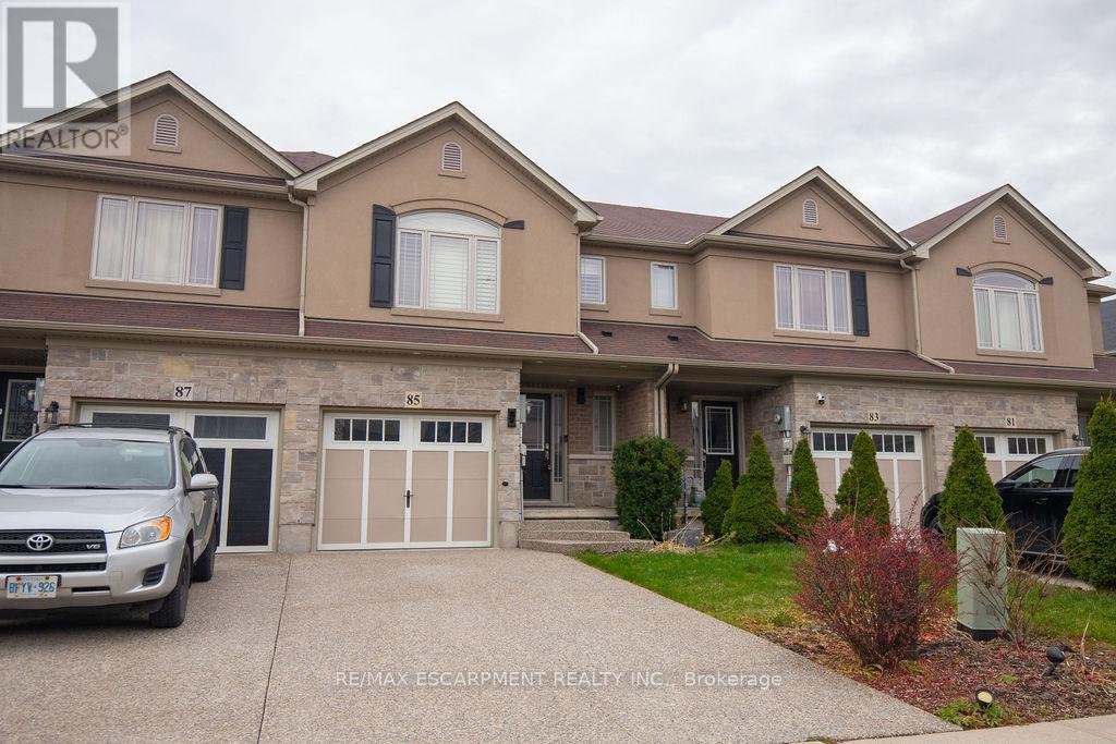 85 Chamomile Drive, Hamilton, Ontario  L8W 0C1 - Photo 3 - X12813060