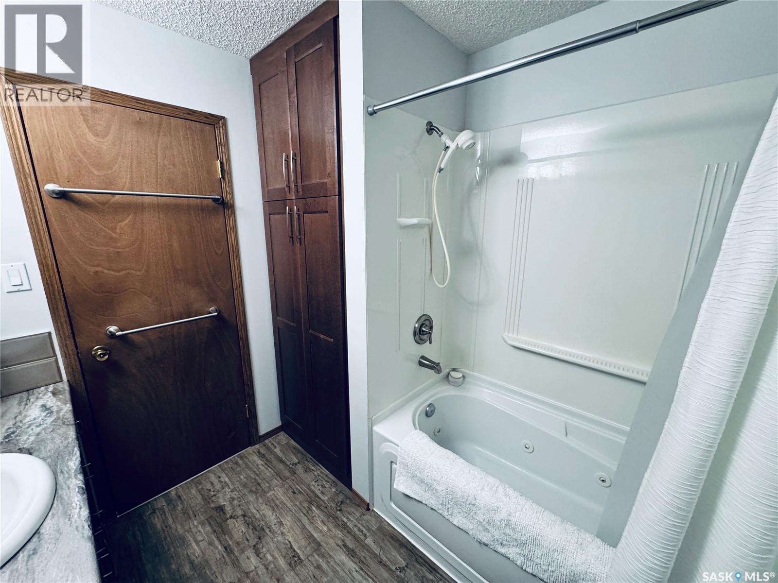 403 8th Avenue W, Biggar, Saskatchewan  S0K 0M0 - Photo 18 - SK028999