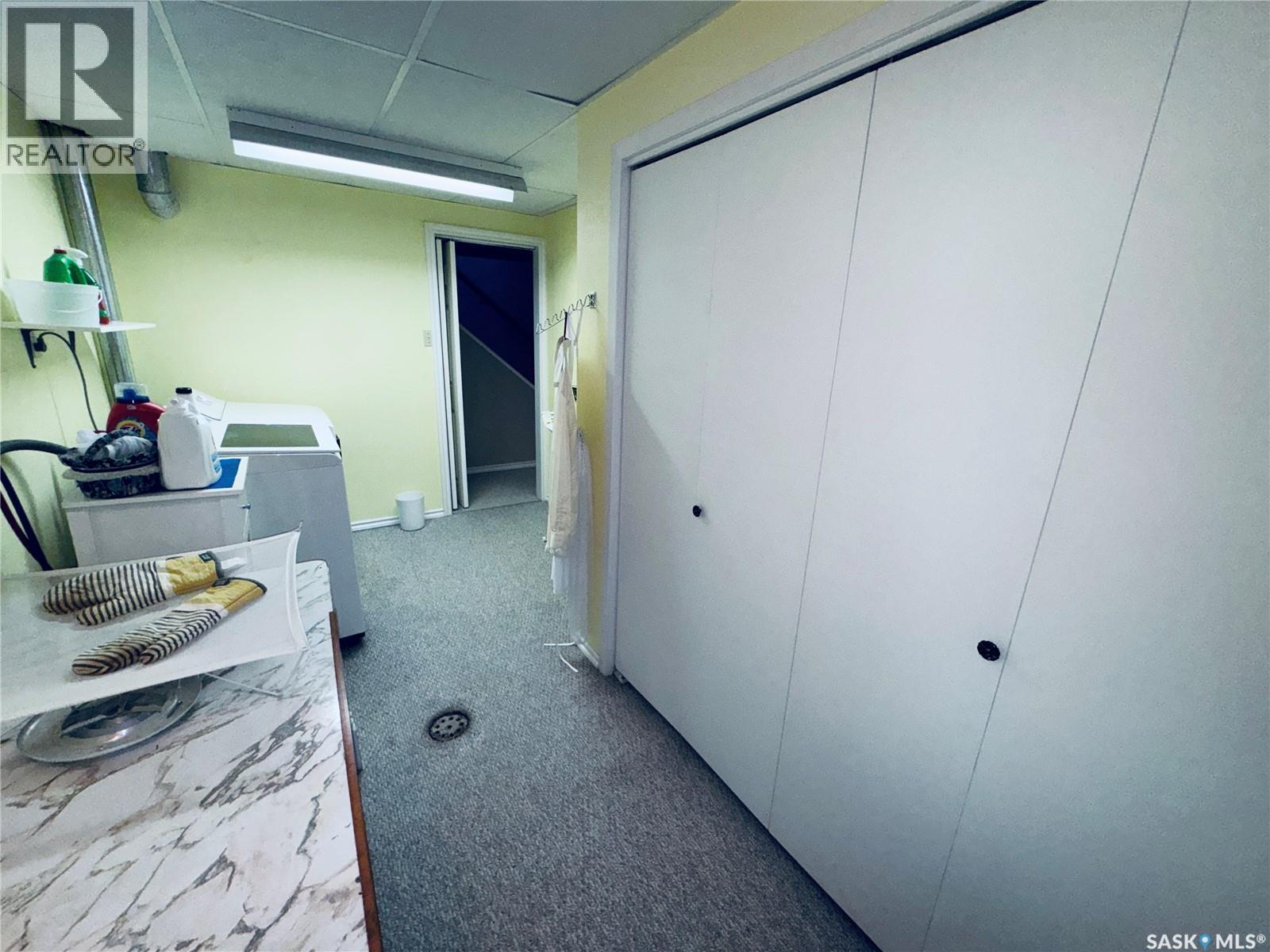 403 8th Avenue W, Biggar, Saskatchewan  S0K 0M0 - Photo 29 - SK028999