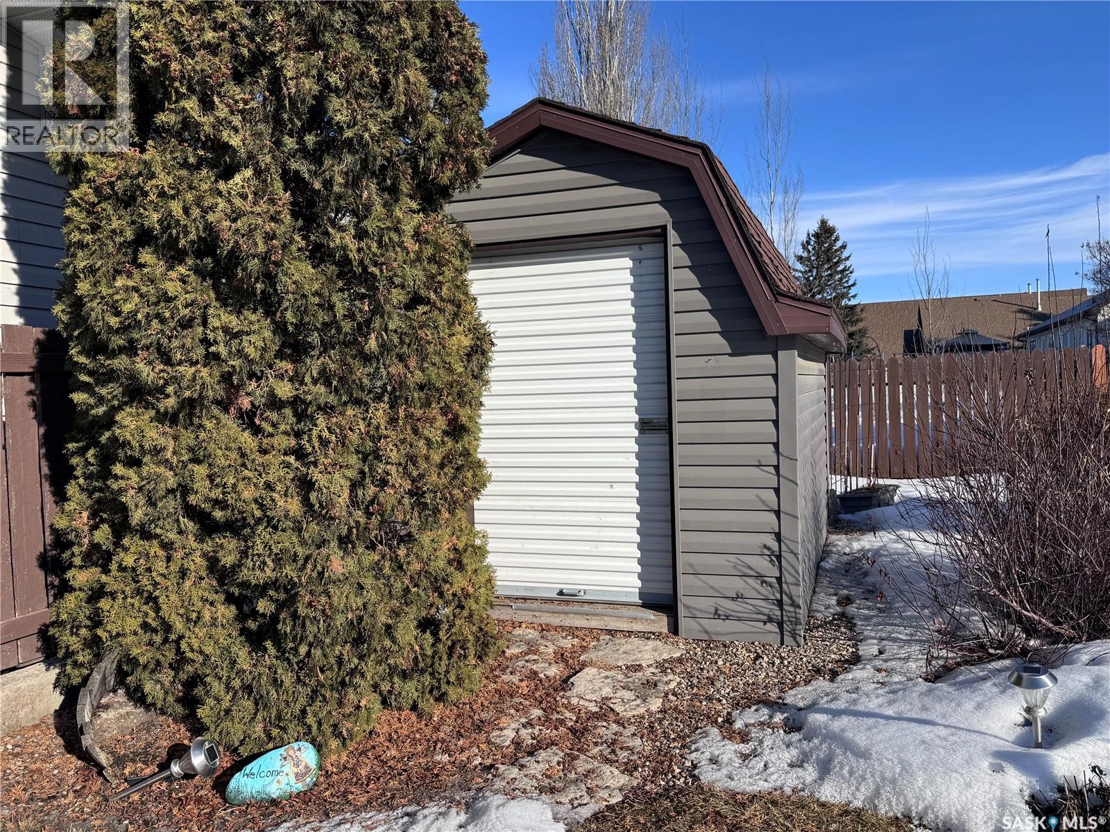 403 8th Avenue W, Biggar, Saskatchewan  S0K 0M0 - Photo 40 - SK028999