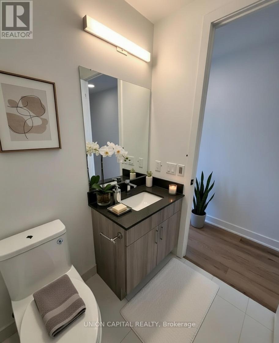 406 - 758 Dovercourt Road, Toronto, Ontario  M6H 2X2 - Photo 5 - W12812904