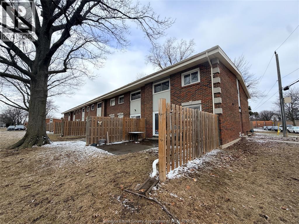 MLS# 26000669: 1730 COLUMBIA COURT Unit# 103, Windsor, Canada