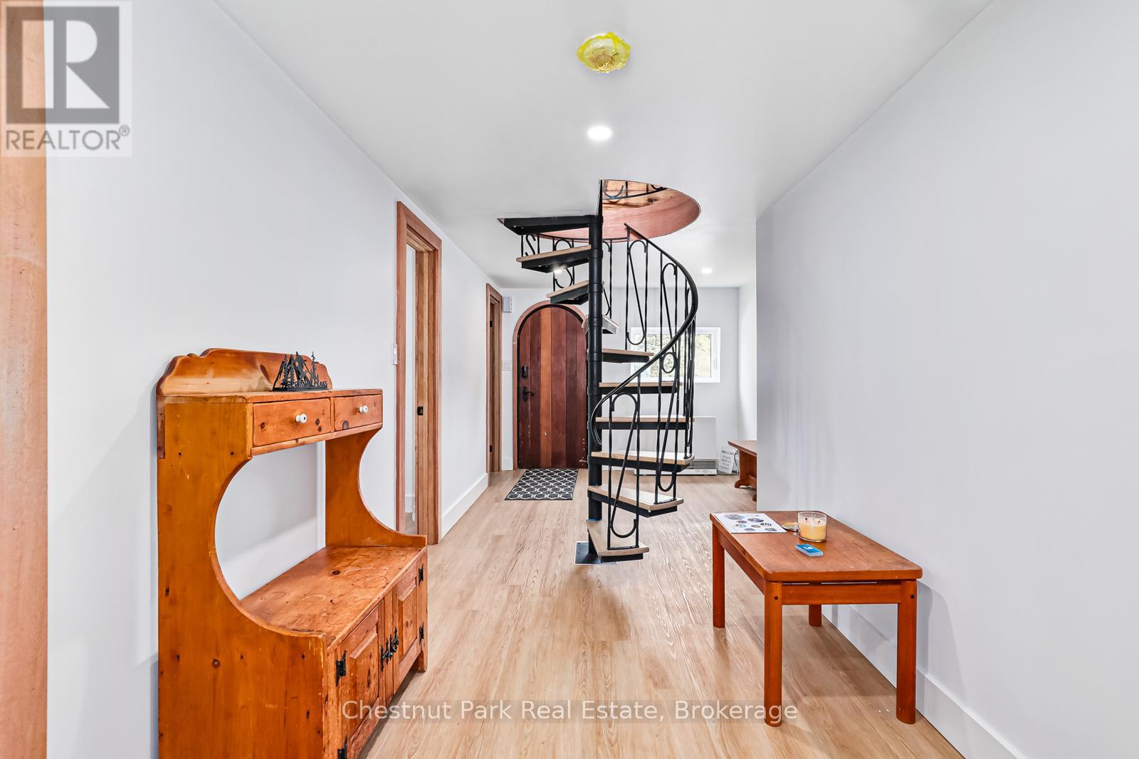 160 Wensley Drive, Blue Mountains, Ontario  N0H 1J0 - Photo 8 - X12813186