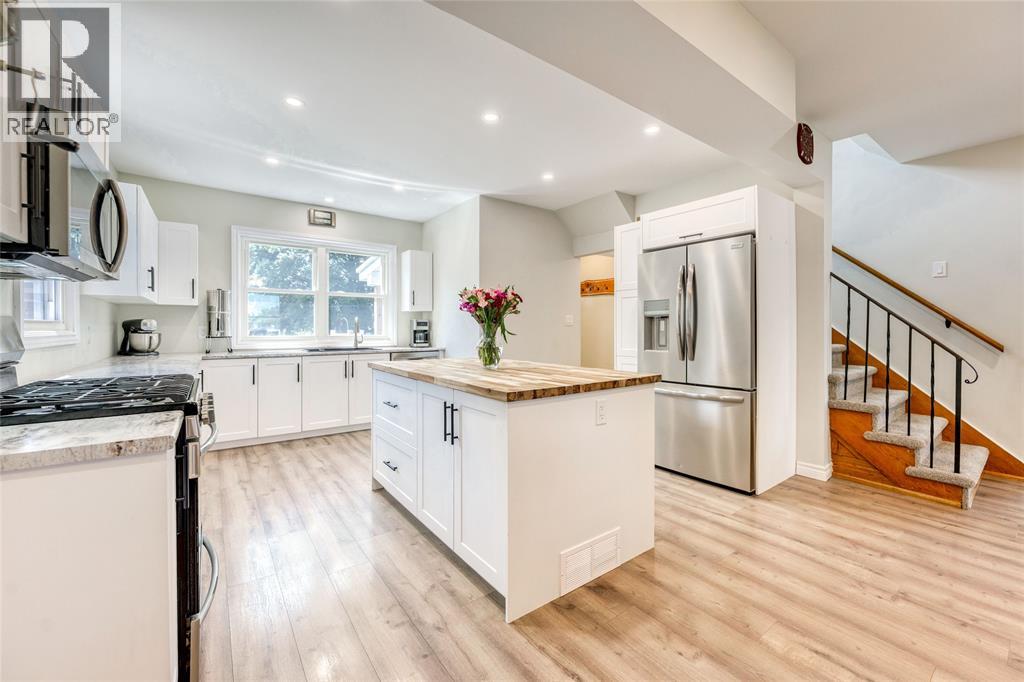 703 Wellington Street, Sarnia, Ontario  N7T 1J3 - Photo 12 - 26001563