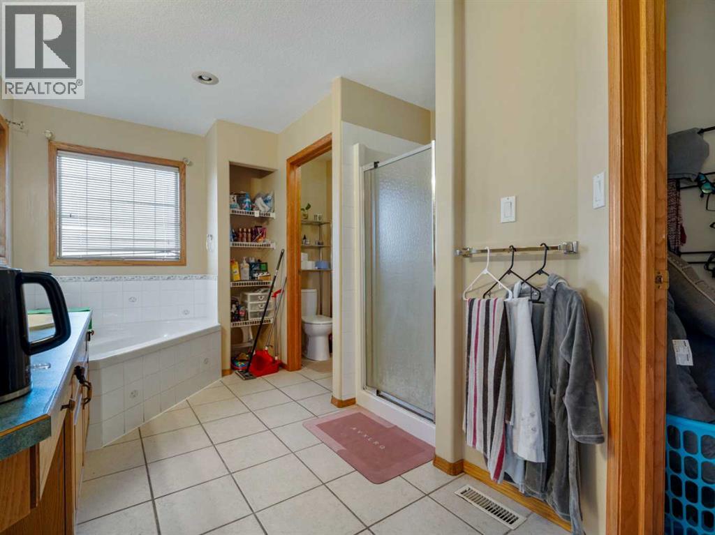 10 Fairmont Crescent S, Lethbridge, Alberta  T1K 7G3 - Photo 27 - A2279053