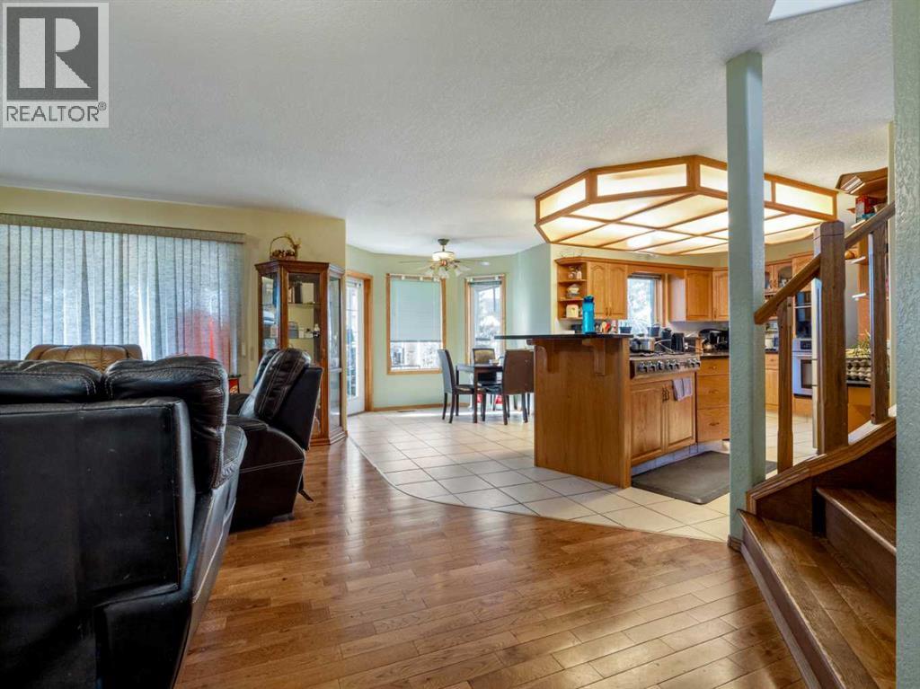 10 Fairmont Crescent S, Lethbridge, Alberta  T1K 7G3 - Photo 6 - A2279053