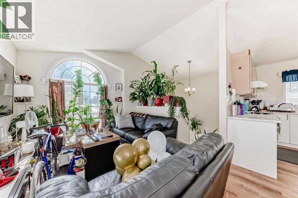 144 Taradale Drive Ne, Calgary, Alberta  T3J 5G3 - Photo 13 - A2265786