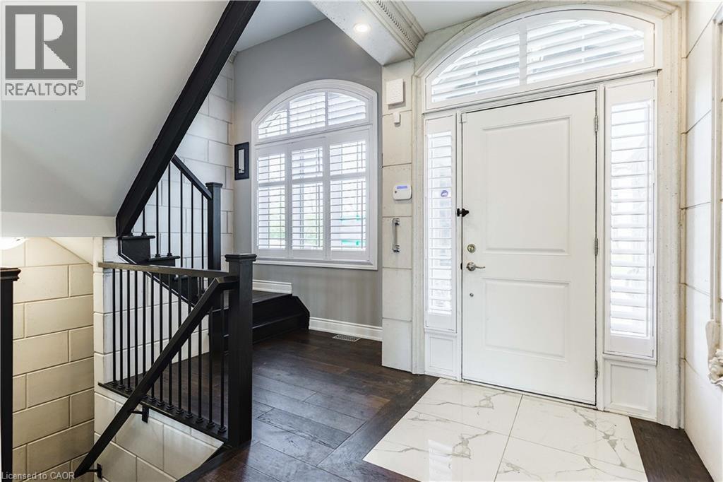 8 Cesar Place, Ancaster, Ontario  L9G 0G3 - Photo 5 - 40796731