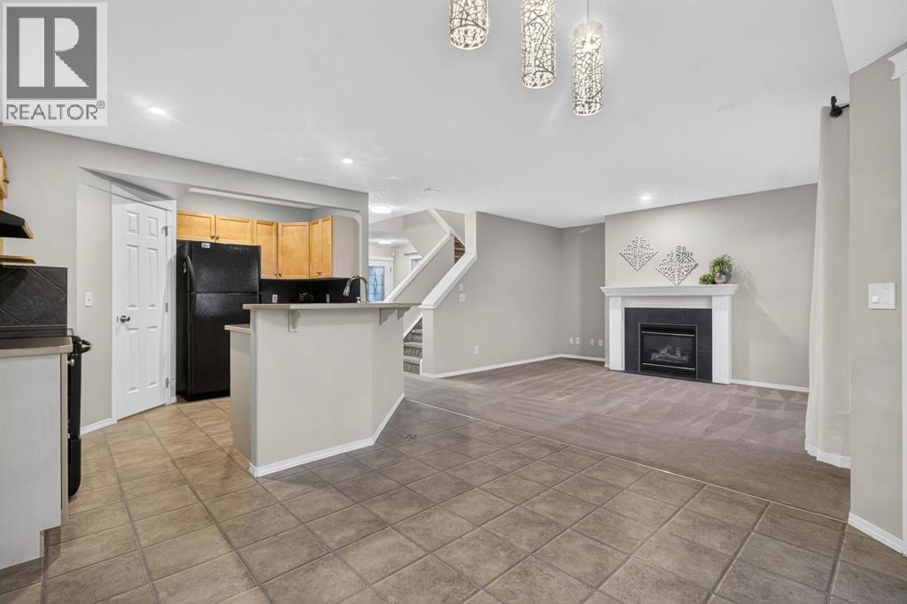 147 Everstone Rise Sw, Calgary, Alberta  T2Y 4J7 - Photo 11 - A2274354