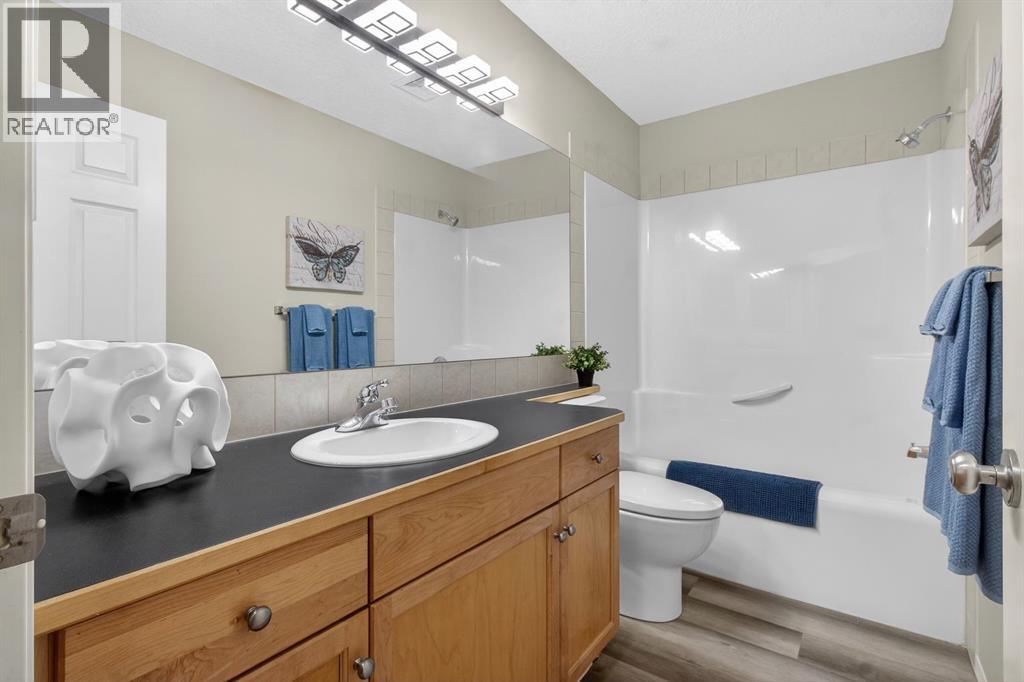 147 Everstone Rise Sw, Calgary, Alberta  T2Y 4J7 - Photo 31 - A2274354