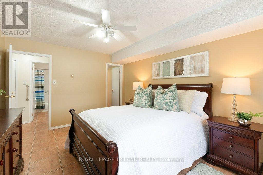 104 - 729 Deveron Crescent, London South, Ontario  N5Z 4X5 - Photo 12 - X12813082