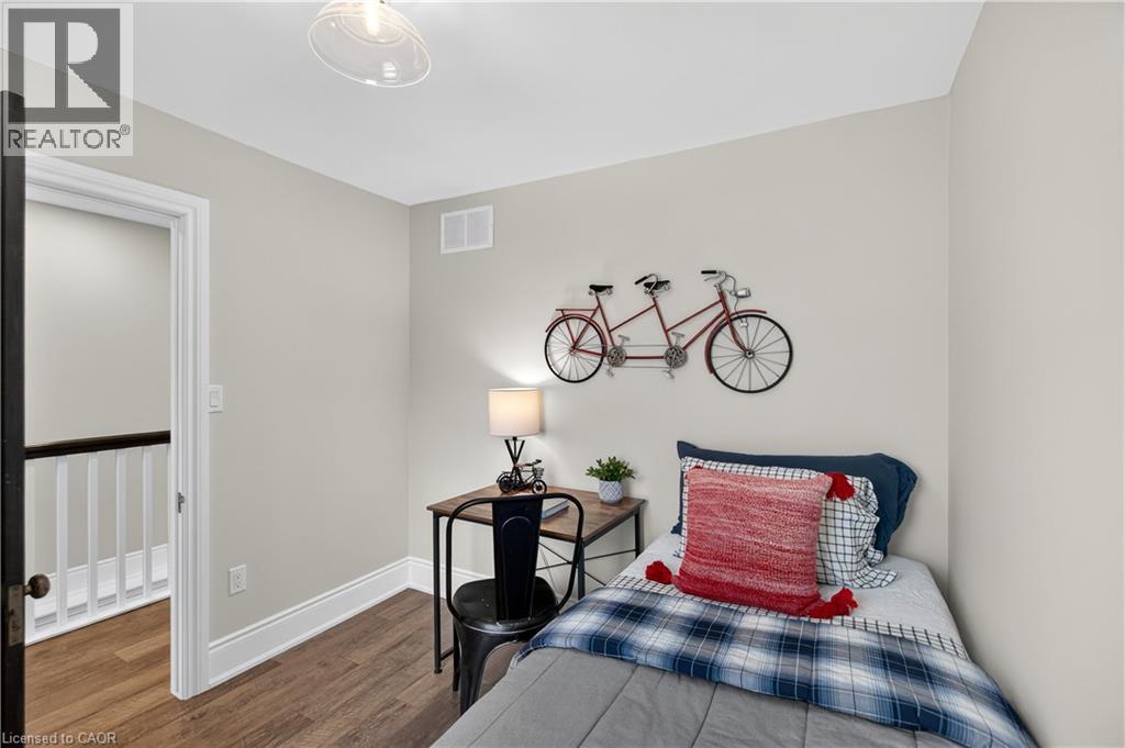 161 N Connaught Avenue N, Hamilton, Ontario  L8L 6Z4 - Photo 22 - 40804938