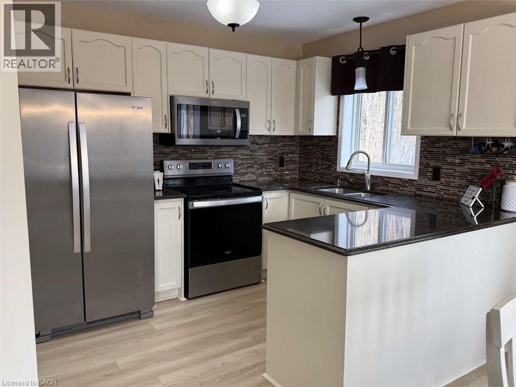 156 Lynnette Drive, Hamilton, Ontario  L9B 2P7 - Photo 11 - 40805414