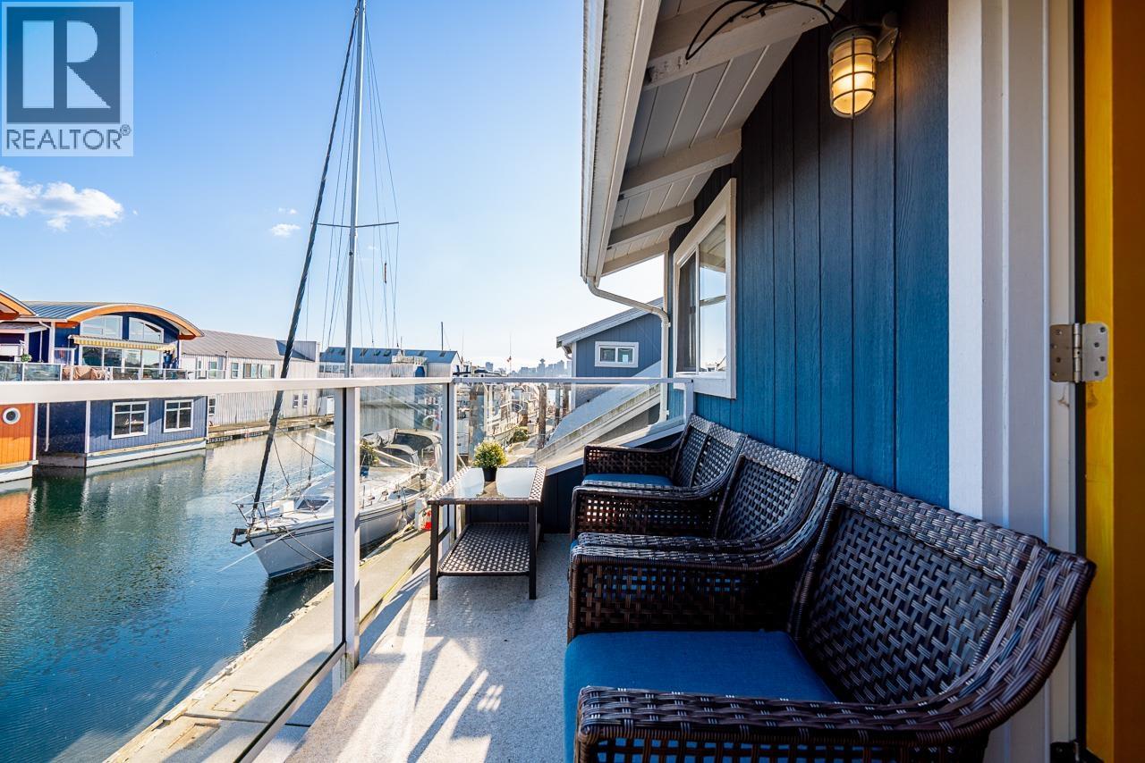 A015 415 Esplanade Avenue, North Vancouver, British Columbia  V7M 1A6 - Photo 32 - R3089415