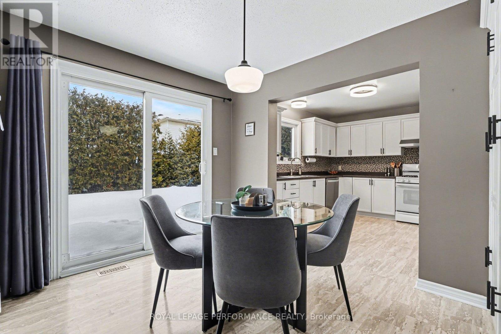 1606 Westport Crescent, Ottawa, Ontario  K1C 6C8 - Photo 16 - X12813152