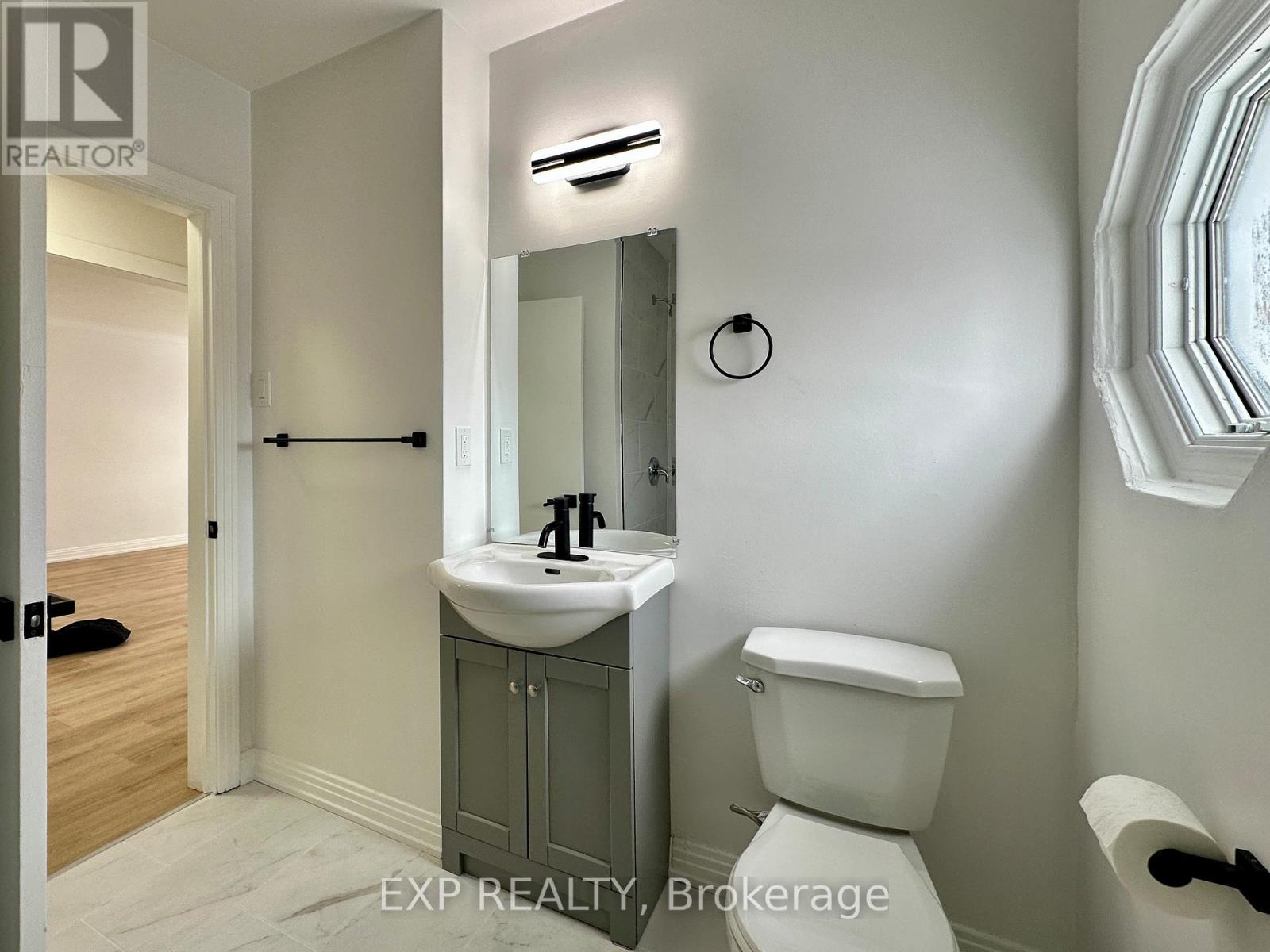 5 - 839 Kirkwood Avenue, Ottawa, Ontario  K1Z 5Y1 - Photo 10 - X12813192