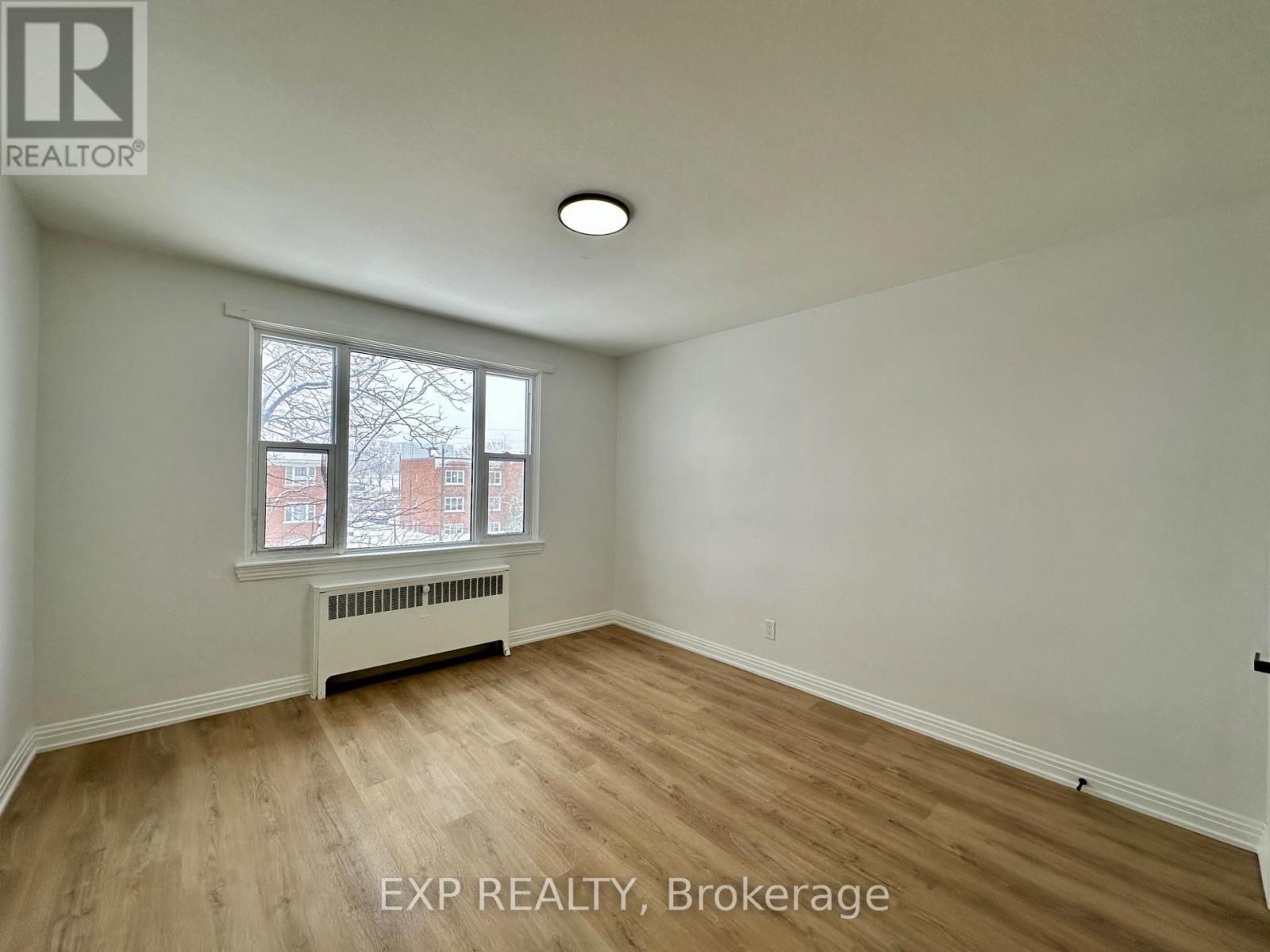 5 - 839 Kirkwood Avenue, Ottawa, Ontario  K1Z 5Y1 - Photo 14 - X12813192